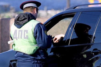 Полицейские выявили нарушения в документах автомашины