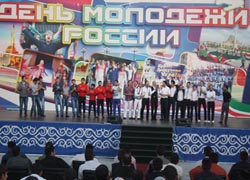 В Суровом прошел фестиваль КВН
