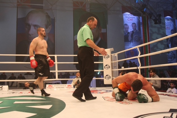 Семь побед одержали чеченские боксеры в турнире экспертов Возрождение чемпионов